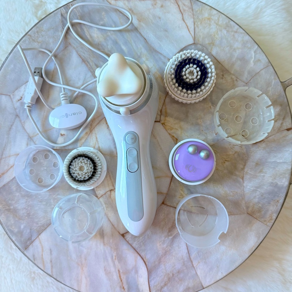 CLARISONIC SMART PROFILE WHITE UPLIFT face brush